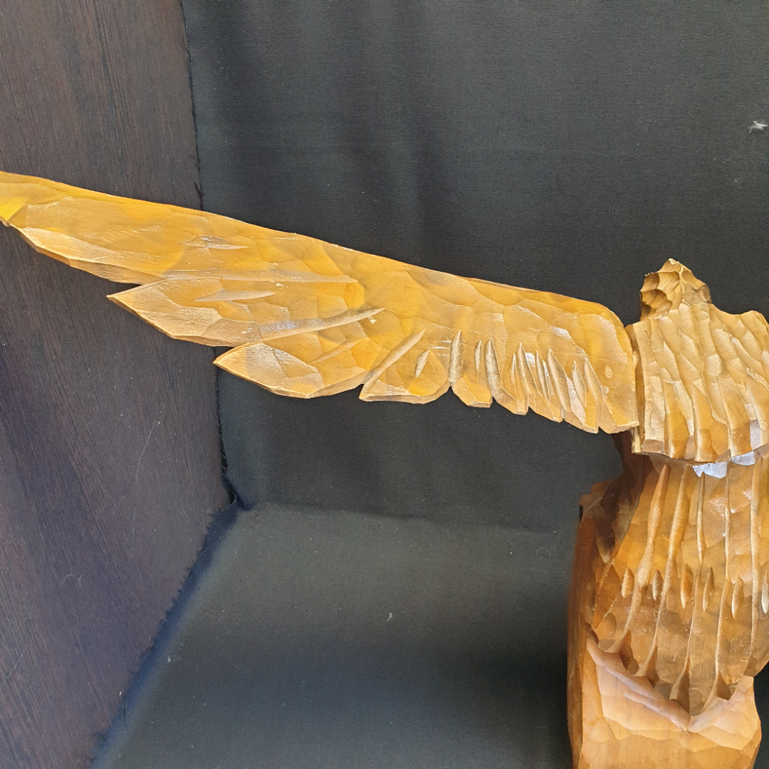 Статуэтка орла на склоне, дерево, высота 35см, от крыла до крыла 80см, ручная работа. Картинка 12